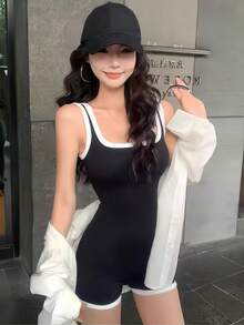 Macacão vintage para fitness, conjunto minimalista preto e branco para ioga com sutiã acolchoado, macacão modelador sem mangas para ioga, pilates e corrida. - Preto - Ver 4