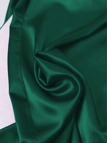 1件纯色梭织面料抽绳腰裤，适合度假、上学、聚会、机场、舞台和音乐会穿着，秋冬季带亮面。 - 墨綠色 - 查看 4