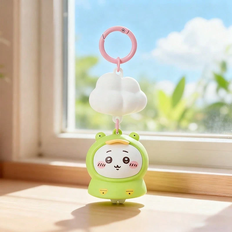 Miniso 千川系列 千川风雨衣发光挂件，硅胶材质+发光功能，可爱青蛙雨衣造型，登山扣设计，适合背包挂件/钥匙扣/随身装饰，可爱发光挂件（1个） - 綠色 - 查看 1