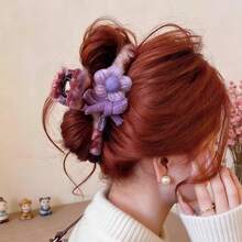 1 pieza Pinza de pelo con flor de fieltro morada, tamaño grande, antideslizante, estable, de alta calidad, romántica, dulce, accesorio de moda para el cabello para uso diario, citas, viajes. Elegante accesorio para el cabello.