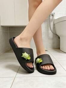 Damen Camellia Schwarz Slide Sandalen | 2025 Damen Mode Slide Sandalen - Designer leichte Gummi Slide Sandalen, dekoriert mit modischem weißem Camellia, bequeme rutschfeste Sohle, eine ideale Wahl für Sommer Outdoor und täglichen Lässig Wear, stilvoll und elegant, ein vielseitiger Schuh. - Schwarz - Übersicht 2