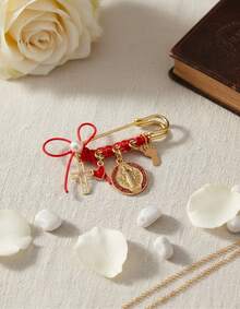 TendenciaSeguro Para Embarazada Broche Dije De Protección Con Imagen Dorado Con Rojo Medalla De San BenitoCalidad premium - 1 - Ver 2