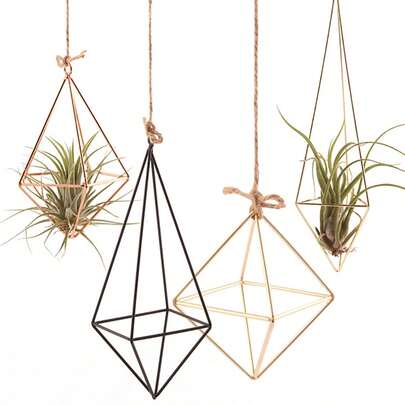 Geometric Metal Flower Rack - Modern Garden Hanging Basket, Air Plant Pot Holder, Wall Decor - Artistic Decorative Geometric Metal Hanging Basket - Lightweight Boho-Style Open Top Design, Suitable For Air Plants And Succulents, Asymmetrical Shape Durable Indoor/Outdoor Decorative Rack Basket, Outdoor Hanging Planter, Contemporary Craft, Indoor Plant Decor