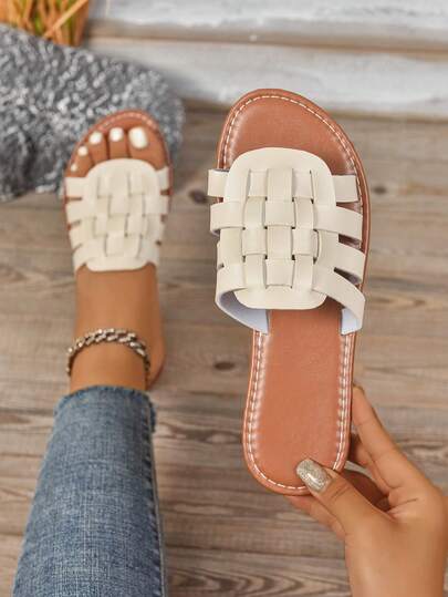 Giày sandal đế bằng bản rộng thời trang nữ, kiểu dáng thoải mái, dễ xỏ, mang phong cách retro, thích hợp cho đi biển, dự tiệc, sandal đế bằng đa năng.