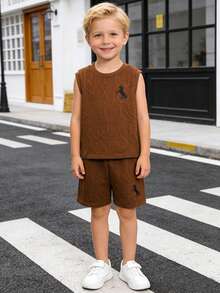 2 件套幼儿男童时尚休闲图案 T 恤和短裤套装，舒适柔软透气英文字母和卡通马印花无袖上衣和短裤，夏季 - 棕色 - 查看 4