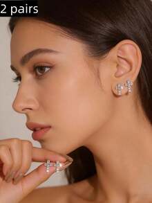 2 Pairs Sparkling Crystal Stud Earrings, Suitable For Women To Wear To Parties - Silver - View 6