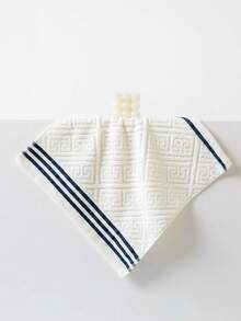 1pc Medium Bath Towel, 100% Cotton, Thin, Jacquard Pattern, White, Rectangular 70*140cm, Suitable For Adults, Swimming, Bathing, Wrapping, Or 34*74cm Hand Towel, Square 34*34cm Handkerchief, Quick-Drying, Absorbent, Soft, Suitable For Bathroom, Kitchen, Travel, Holiday Gifts, Gym, Beach, Hotel, Beauty Salon, Barbershop, Outdoor