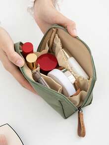 Elegant Women's Makeup Bag,Portable Medicine Bag,Toiletry Bag,Travel - Friendly Medication Storage For Daily/Outdoor/Travel,With "Ramadan Mubarak" Printing Pattern,Arabic Blessings Storage Bag, Portable Makeup Storage Bag