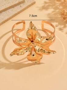 1pc Elegant Alloy Flower Bangle, Metallic Adjustable Open Cuff Bracelet, Suitable For Beach & Holiday Wear - Multicolor - View 4
