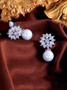 1 Đôi bông tai kẹp không cần xỏ lỗ hình bông tuyết đính đá Cubic Zirconia lấp lánh, mạ bạc, trang sức cưới không cần lỗ tai dành cho nữ, thích hợp cho đám cưới, tiệc đính hôn, dạ hội, cô dâu, phù dâu, quà tặng cho phái nữ - trắng - Xem 10