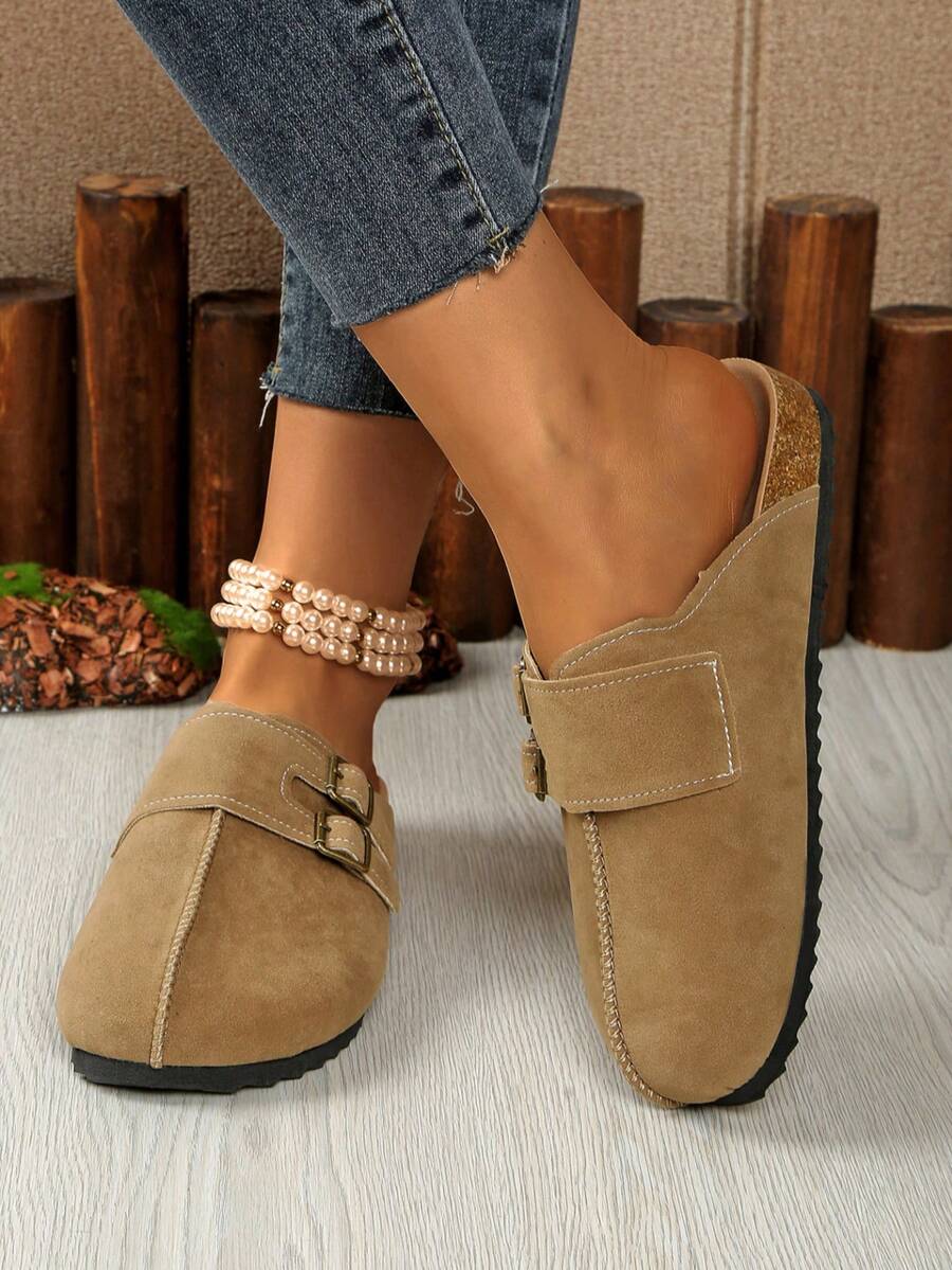 女士新款仿麂皮平底厚底拖鞋，卡其色复古时尚金属扣装饰露趾无后跟增高乐福鞋，防滑舒适四季皆宜的拖鞋