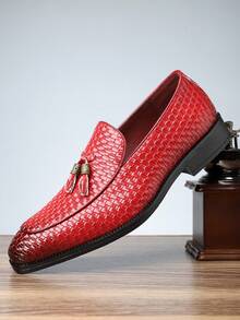 1 Pair Men's Red Woven Tassel PU Upper Rubber Sole Low Heel Slip-On Casual Loafers, Suitable For Daily Wear - Burgundy - View 11