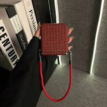 Funda de teléfono de color vino tinto con patrón tejido minimalista y correa de cuero trenzada, compatible con Samsung Galaxy ZFlip7, ZFlip6, ZFlip 5, cubierta trasera resistente a golpes - Burdeos - Ver 4