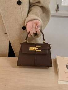 Moderne Mode Damen Handtasche mit dekorativem Schultergurt, minimalistischer goldener Metalldekor Umhängetasche, neue Herbst/Winter Kaffeefarbe, verstellbarer & abnehmbarer Riemen Umhängetasche, geeignet für College-Studenten Alltagseinkäufe - Kaffeebraun - Übersicht 1