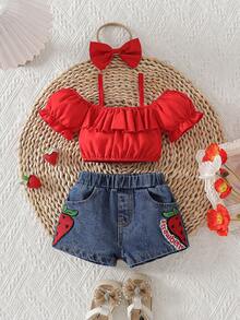女婴时尚休闲可爱套装：露肩荷叶袖吊带背心 + 草莓印花牛仔短裤 + 蝴蝶结发带