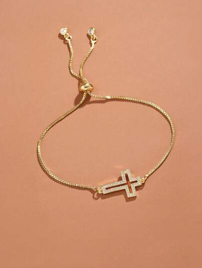 Armband med korsdekor i kubisk zirkonia, lämpligt för dagligt bruk