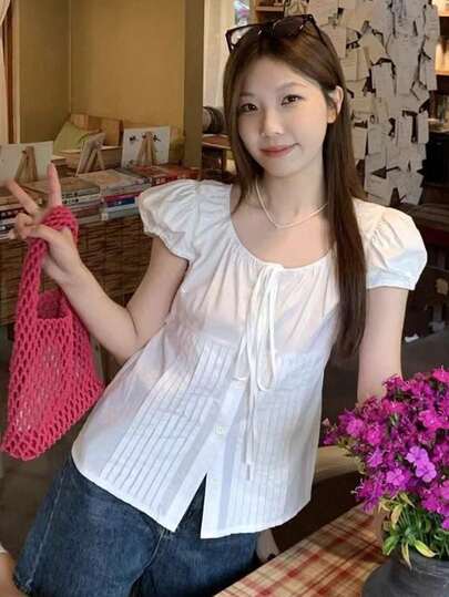 系带法式泡泡袖白色韩版宽松短袖上衣，显瘦显瘦，夏季新款上衣