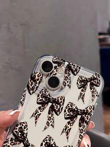 1个透明TPU硅胶手机壳，全摄像头保护，豹纹蝴蝶结设计，UV印刷，兼容 16/16 Pro/16 Plus/16 Pro Max/7/7P/8/8P/X/XR/XS Max/11/11 Pro/11 Pro Max/12/12 Pro/12 Mini/12 Pro Max/13/13 Pro/13 Pro Max/14/14 Pro/14 Plus/14 Pro Max/15/15 Pro/15 Plus/15 Pro Max - 無色 - 查看 4