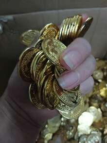 50pcs Plastic Pirate Coins Treasure Hunt Toy, Party Favor Fake Gold Coins, Pirate Adventure Theme Party Supplies, Christmas Gift