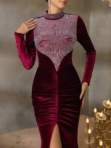 Faeriesty 女士奢华丝绒高领水晶装饰正式礼服 - 优雅长袖修身晚礼服，飘逸面料，大胆高开衩 - 完美适用于正式晚宴、奢华新年派对、专属颁奖典礼、红毯首映礼和魅力四射的化装舞会 - 酒紅色 - 查看 6