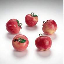 5/10个可爱树脂红苹果吊坠，水果挂件，适用于DIY手链、项链、钥匙扣等时尚饰品配件