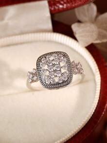 礼盒套装，奢华闪耀的立方氧化锆戒指，高端珠宝，适合女士参加派对和正式场合，采用铜材质，不褪色且低致敏性，适合作为送给爱人或母亲的礼物。 - 銀色 - 查看 5