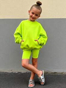 1 Pair Silver Hollow-Out Girls Shoes, Faux Leather Sandals, Non-Slip Flat One-Strap Hollow Design, Fashion Minimalist Style For Summer Outings And Home Wear, Popular Net Red Item, High Praise Rate, Fashionable Design, Soft Sole, No Foot Rubbing, Ideal Children Sandals Gift - Silver - View 9