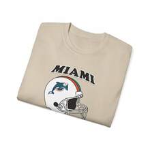 Camiseta personalizada de casco de fútbol de los Miami Dolphins UNISEX - Negro - Ver 4