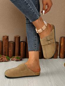 女士新款仿麂皮平底厚底拖鞋，卡其色复古时尚金属扣装饰露趾无后跟增高乐福鞋，防滑舒适四季皆宜的拖鞋