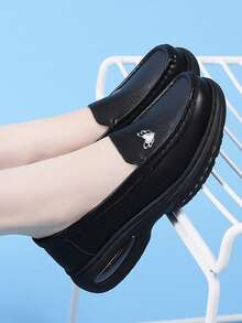 Zapatos de enfermera para mujer, zapatos blancos pequeños sin cordones, zapatos minimalistas de unicolor para caminar al aire libre para damas, suela de amortiguación de aire ultraligera, antideslizante, cómodos para uso prolongado, zapatos para trabajo médico/de enfermería, tenis casuales, planos - Negro - Ver 3