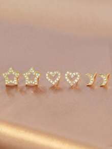 一对优雅闪亮的立方氧化锆装饰星星、月亮、心形不锈钢耳钉，适合女性日常佩戴，百搭设计，可作为礼物送给朋友、爱人，生日/情人节礼物。 - 金色 - 查看 4