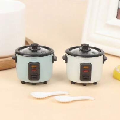 1 Set 1:12 Scale Miniature Rice Cooker With Spoon, Kitchen Cooking Model, Dollhouse Decor, Desktop Ornament, Kitchen Accessory, Multipurpose, Suitable For Living Room Decor, Bedroom Decor, Adult Crafts, Office Desk Supplies, Photography Props, Collectible Gifts, Personalized Gifts, New Year Gifts