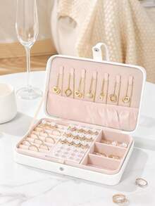 1个PU材质首饰收纳盒，便携式旅行首饰整理盒，梳妆台收纳盒，多隔层旅行首饰展示盒，礼品收纳盒，展示盒，简约翻盖设计，大容量，适合收纳戒指、项链、耳环、手表、口红等饰品，卧室用品，户外旅行用品，纽扣闭合，美观国际风，适合旅行和居家使用，是送给女孩的理想礼物。 - 按扣首飾盒 - 查看 14