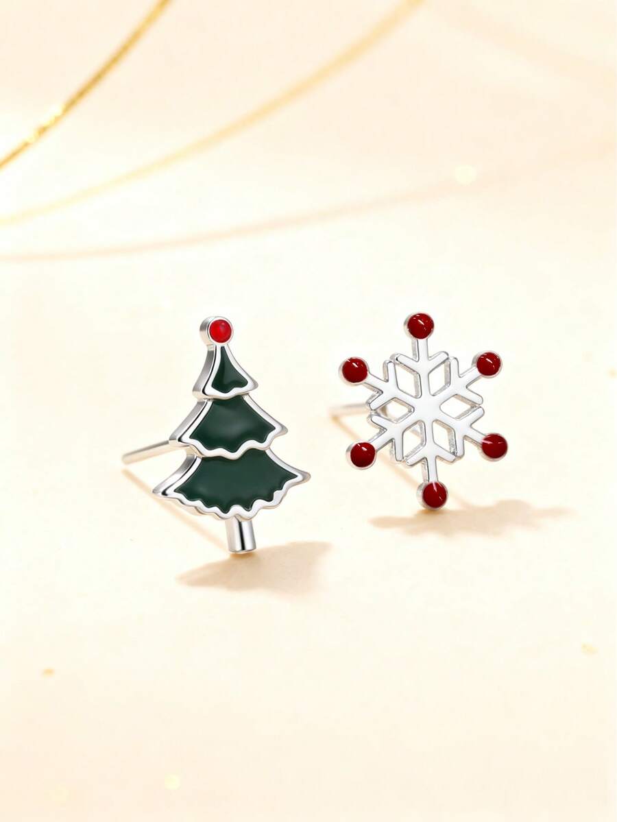 1 Pair S925 Sterling Silver Asymmetric Christmas Tree & Snowflake Design Zirconia Decorated Earrings, Lightweight & Durable For Daily Wear, Party, Christmas Gift, Fashionable Enamel Finish Earrings Suitable For Girls & Women, Fits European, American & Asian Outfits, Winter Holiday Accessory - Silver - View 1