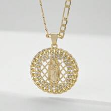 一件经典欧美风格低过敏性铜镶嵌锆石时尚信仰瓜达卢佩圣母玛利亚吊坠项链，适合圣诞节/感恩节/万圣节/母亲节/情人节情侣/朋友/圣餐仪式、宗教日常及节日佩戴