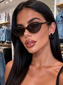 1 Pair Unisex Leopard Print Frame Oval Small Frame Sunglasses, Suitable For Outings, Travel, Summer Accessories, Sports Style, Driving, Festivals, Beach, Electronic Music Festivals, Vacations, Family Outings, Golf, Hiking, Elegant Attire, Street Style Accessories, Vacation Atmosphere - Leopard Gray - View 6
