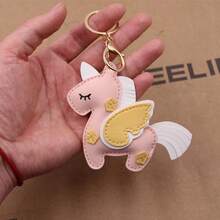 1pc New Dreamlike Winged Horse PU Leather Keychain, Cartoon Unicorn Shaped Car Key Chain Pendant, Colorful Bag Accessory Gift - Multicolor - View 4