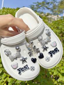 20pcs Silver Bowknot Shoe Accessories, Silver Bear DIY Decorations Shoe Clips, Detachable For Sandals, Slippers, Garden Shoes, Beach Shoes - Silver - View 4