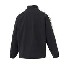 Adidas 男士 ST 3ST J 夹克，简约舒适，保暖透气，宽松立领，适合日常穿着、户外活动、城市通勤，经典优雅的运动夹克 - 黑色 - 查看 2
