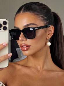 Square Classic Sunglasses For Party, Travel, Music Festival, Sports, Driving And Beach - Black - View 5