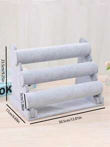 1 قطعة حامل سوار ذو حاجز على شكل حرف T من الأحمر الأنيق، حامل مجوهرات للمكتب، هدية عيد الأم، مناسب لحالات العرض للتجزئة، لا يحتاج إلى كهرباء، قاعدة بلاستيكية قوية، مثالي لعرض القلائد والأساور والساعات، حامل ساعات مخملي، سطح مخملي ناعم، منظم مكتبي متعدد الوظائف، لا يعمل بالكهرباء - مناسب أيضًا لأنواع أخرى من برج المجوهرات البيضاوي - متعدد الألوان - مشاهدة 15