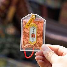 时尚中国风观音吉祥吊坠，可作包包挂饰、车饰、祈求平安富贵的护身符、健康符咒、幸运符、守护符、招财符，亦可作为个人礼物、生日礼物、节日礼物，也是馈赠朋友/情人节的绝佳选择。 - 彩色 - 查看 7