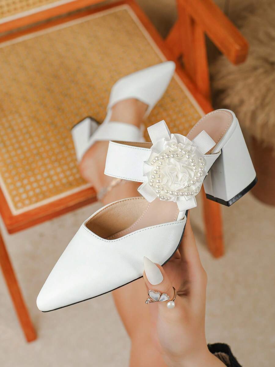 Sapatos de salto grosso com bico fino e tamanhos grandes, versáteis para ocasiões casuais e festas. - Branco - Ver 1