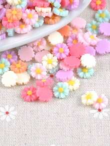 100pcs 1cm Multi-Color Mini Flat Flower Resin Flowers, Handmade DIY Wedding Stickers, Nail Art Decor, Crafts - Random Colors
