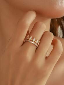 Elegant Crown Crystal Open Ring - Women's Gold-Tone Stackable Ring | Sparkling Personalized Jewelry Suitable For Brunch And Night Out