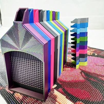 This New Multi-Functional Diamond Painting Tray Features A Y-Shaped Embedded Board, Semi-Open Lid, And Grid Design, Which Allows For Faster And Smoother Placement Of Diamonds, And Effectively Separates The Diamonds.