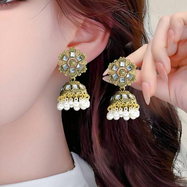1 Pair Retro Style Alloy Material Multi-Color Symmetrical Floral Hollow Earrings, Square Rhombus Studded Hollow Bell Shaped Bohemian Middle Eastern Floral Earrings With Rhinestones And White Bead Tassel, Suitable For Art, Travel, Holiday, Party, Vacation, Women