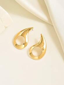 1对简约水滴镂空耳钉，独特百搭，适合日常佩戴