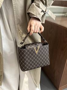 Elegant Minimalist Style Women's Handbag - 2026 Spring New Collection - Versatile Tote - Coffee - View 9