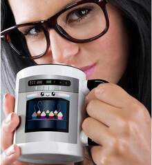 3dRose taza_58309_4 "Linda kawaii feliz sonriente horno lleno de cupcakes horneados - para chefs, amantes de la comida y fanáticos de la cocina" Taza negra de dos tonos, 11 oz, Multicolor - Multicolor - Ver 12